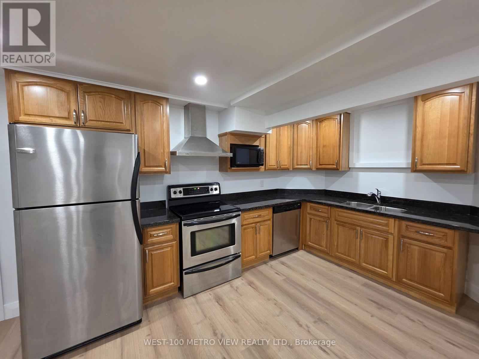 250 Sunset Ridge, Vaughan, Ontario  L4H 1Z7 - Photo 8 - N12484921