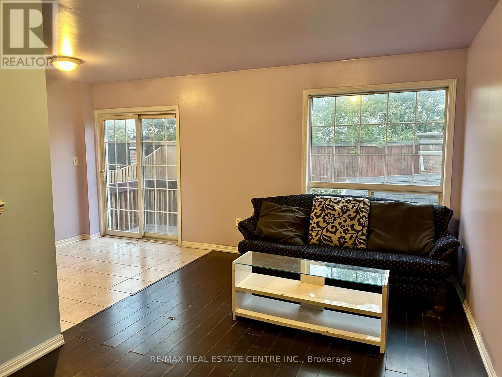 85 Herdwick Street, Brampton, Ontario  L6S 6M1 - Photo 8 - W12484919