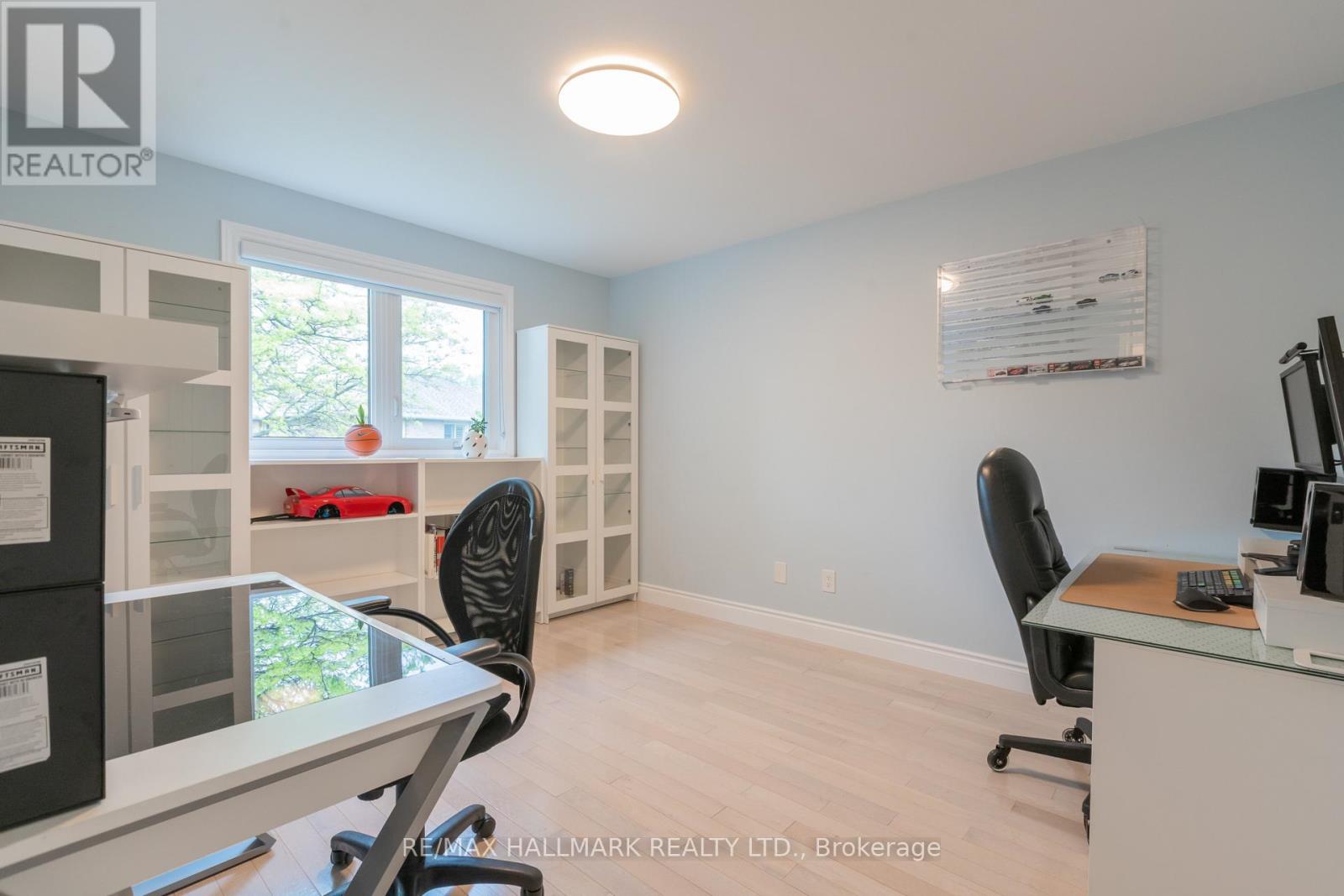 1309 Sweetbirch Court, Mississauga, Ontario  L5C 3R4 - Photo 27 - W12484928