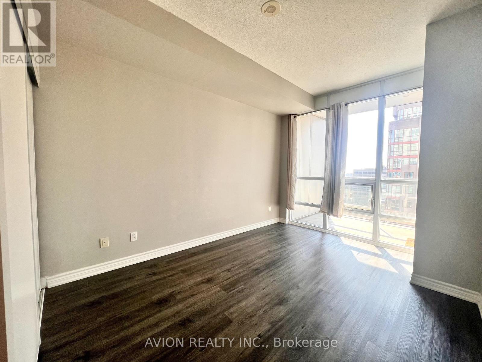 2610 - 761 Bay Street, Toronto, Ontario  M5G 2R2 - Photo 10 - C12484932