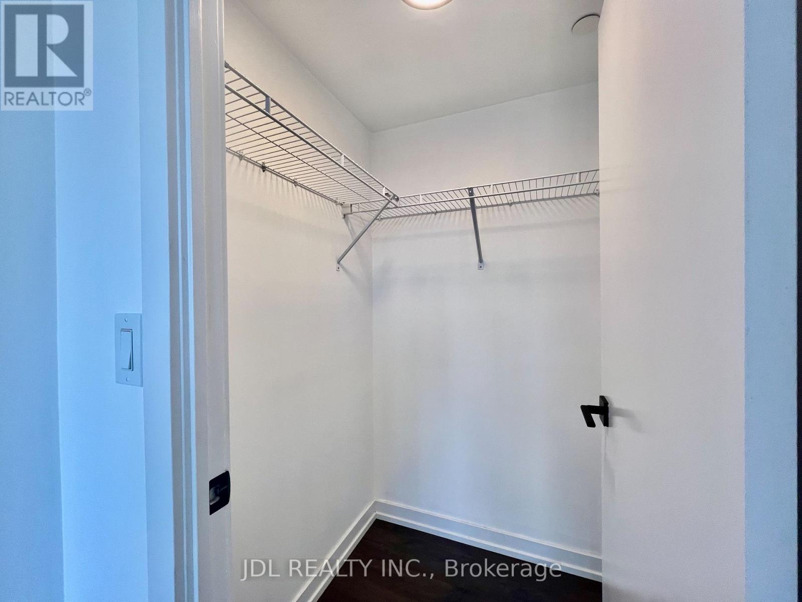 802 - 2 Augusta Avenue, Toronto, Ontario  M5V 0T3 - Photo 11 - C12484935
