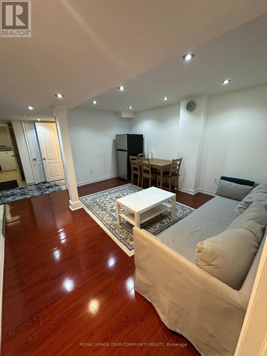 Lower - 51 Long Point Drive, Richmond Hill, Ontario  L4E 3W8 - Photo 10 - N12470466