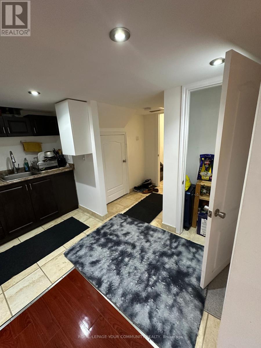 Lower - 51 Long Point Drive, Richmond Hill, Ontario  L4E 3W8 - Photo 7 - N12470466