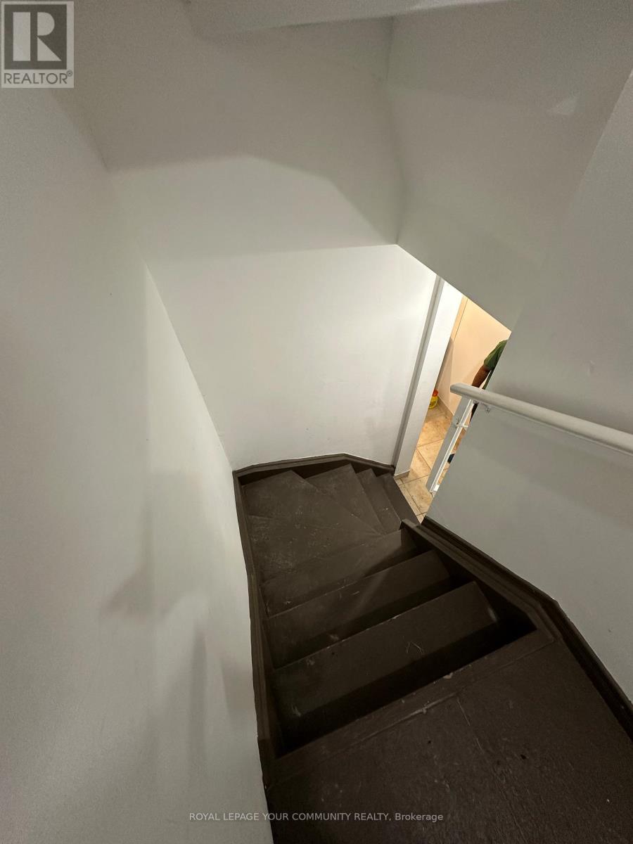 Lower - 51 Long Point Drive, Richmond Hill, Ontario  L4E 3W8 - Photo 5 - N12470466