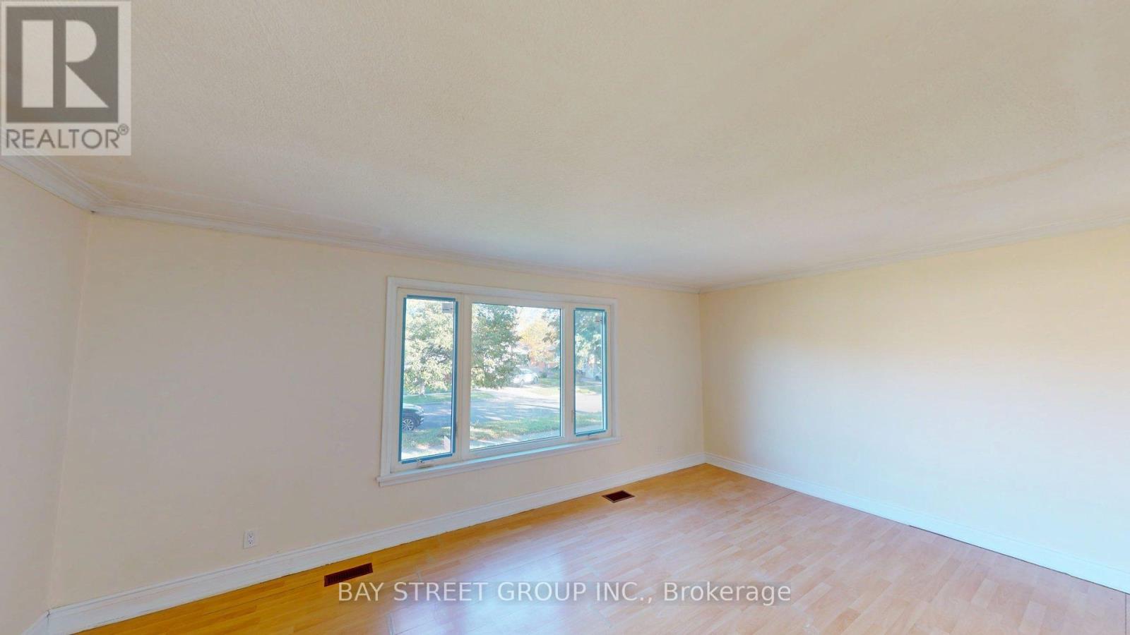 Main - 106 Wye Valley Road, Toronto, Ontario  M1P 2A8 - Photo 2 - E12484939