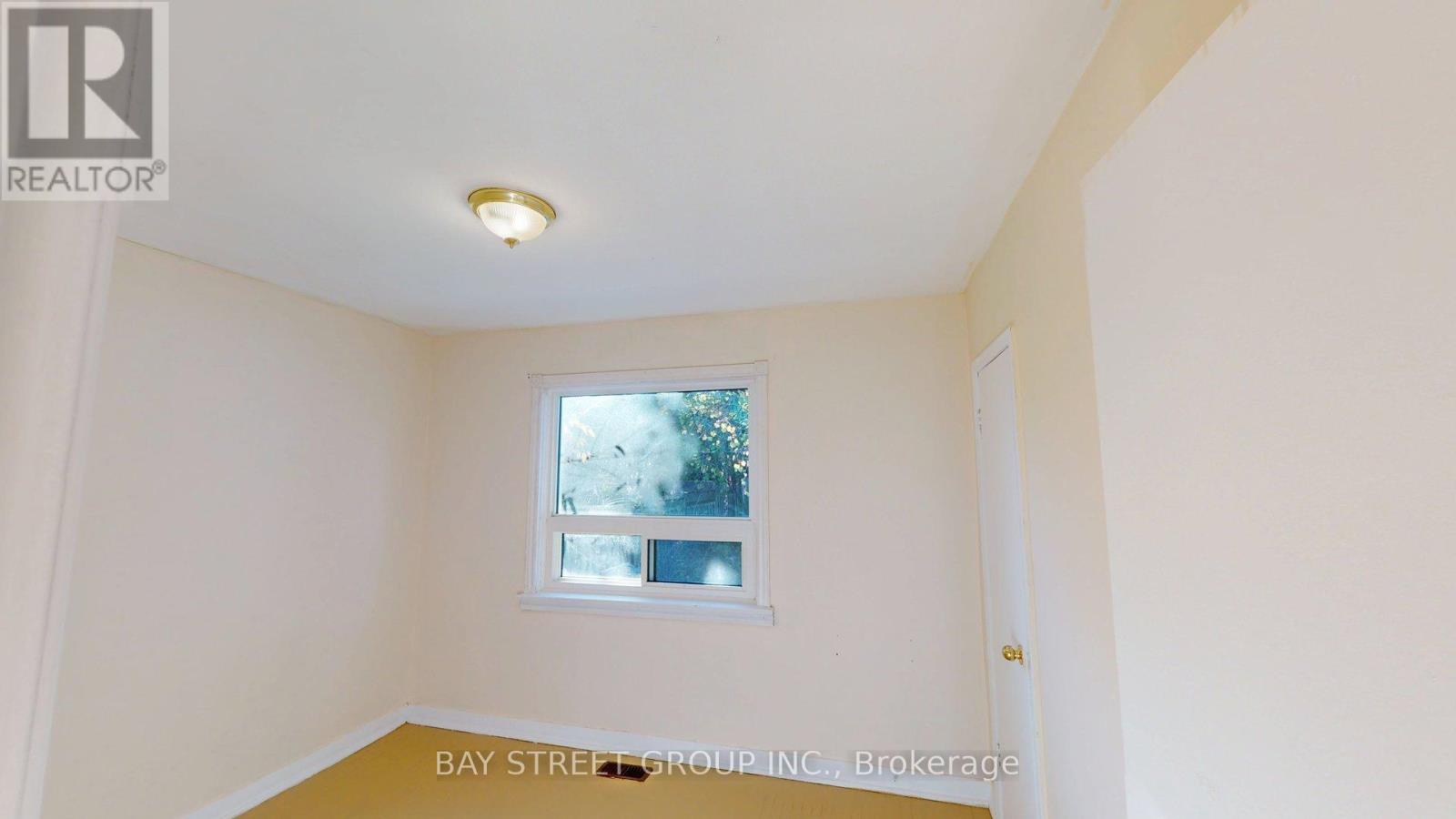 Main - 106 Wye Valley Road, Toronto, Ontario  M1P 2A8 - Photo 7 - E12484939