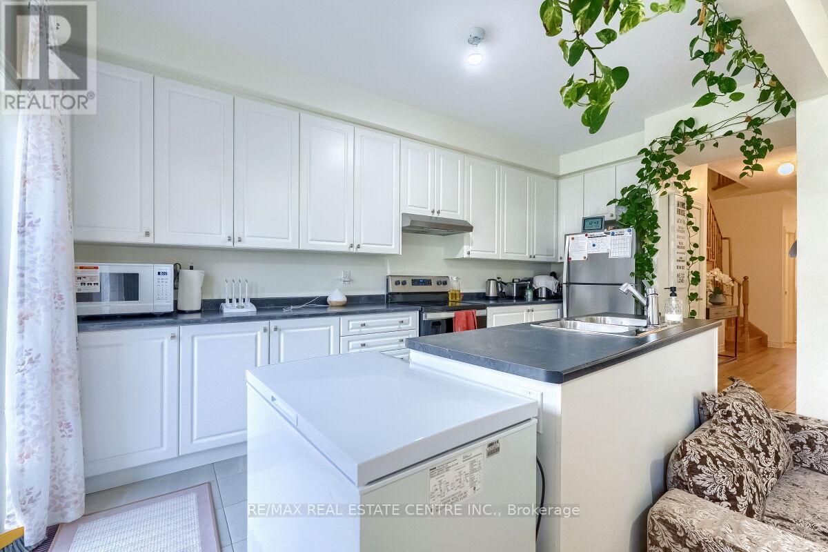 1195 Kettering Drive, Oshawa, Ontario  L1K 1A6 - Photo 11 - E12484946