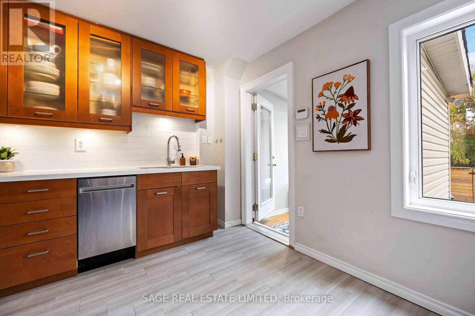 552 Victoria Park Avenue, Toronto, Ontario  M4E 3T5 - Photo 24 - E12484947