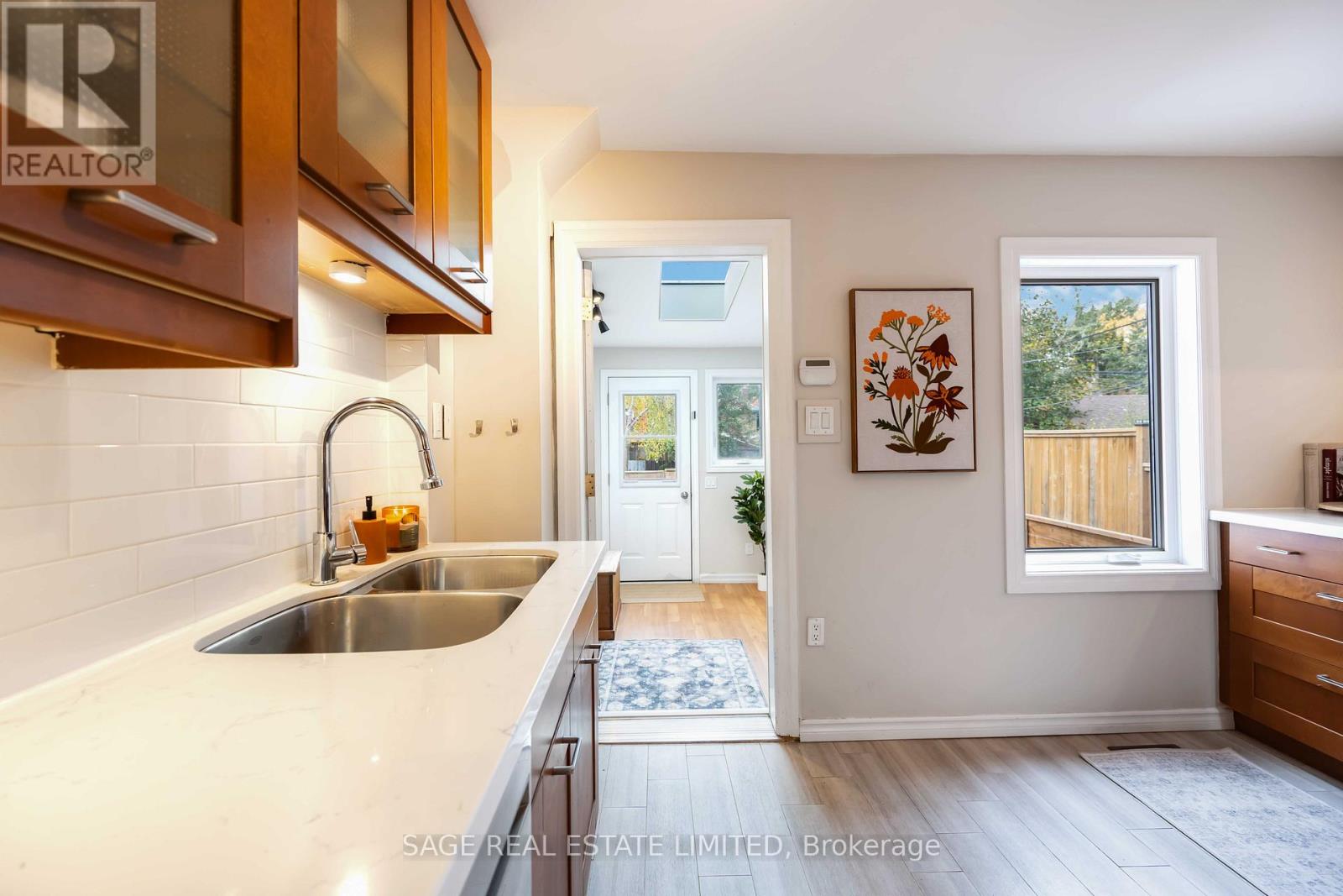 552 Victoria Park Avenue, Toronto, Ontario  M4E 3T5 - Photo 26 - E12484947