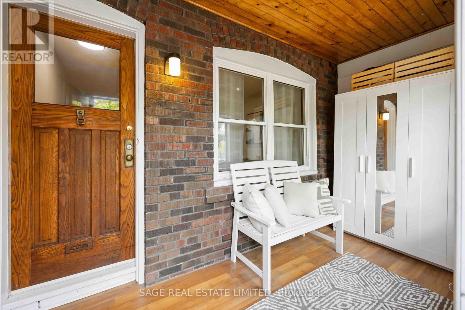 552 Victoria Park Avenue, Toronto, Ontario  M4E 3T5 - Photo 3 - E12484947