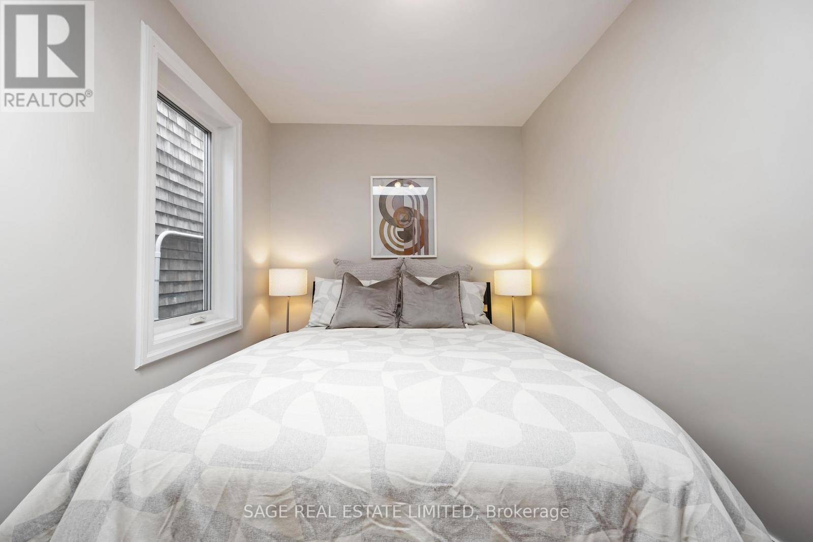 552 Victoria Park Avenue, Toronto, Ontario  M4E 3T5 - Photo 32 - E12484947