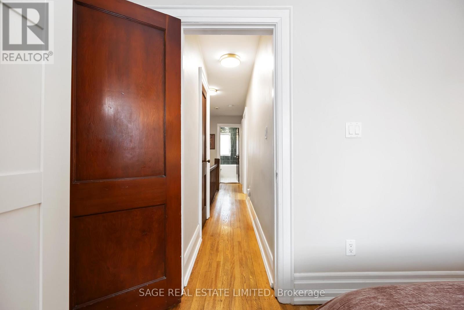 552 Victoria Park Avenue, Toronto, Ontario  M4E 3T5 - Photo 36 - E12484947