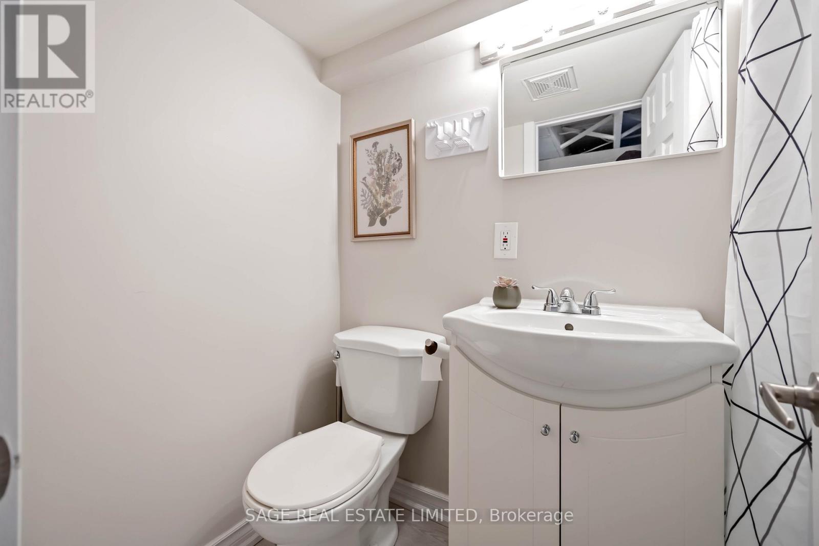 552 Victoria Park Avenue, Toronto, Ontario  M4E 3T5 - Photo 43 - E12484947