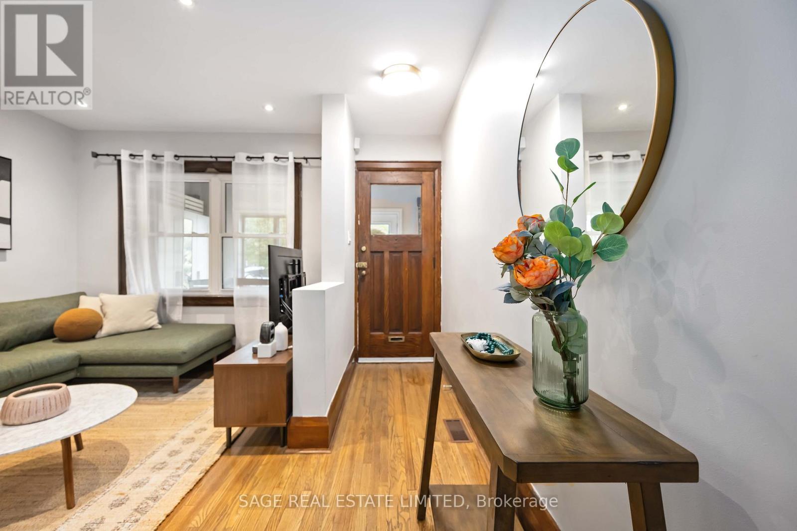 552 Victoria Park Avenue, Toronto, Ontario  M4E 3T5 - Photo 6 - E12484947