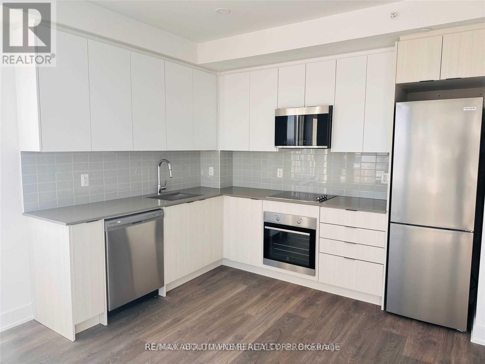 1313 - 2489 Taunton Road, Oakville, Ontario  L6H 3R7 - Photo 4 - W12484941