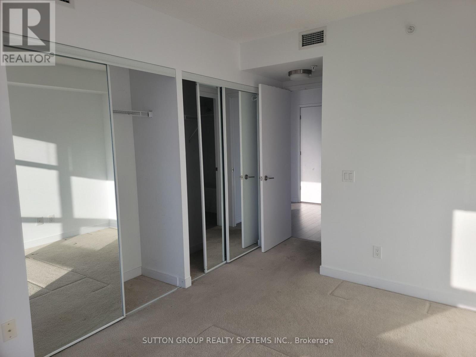 2402 - 20 Thomas Riley Road, Toronto, Ontario  M9B 1B3 - Photo 9 - W12484942
