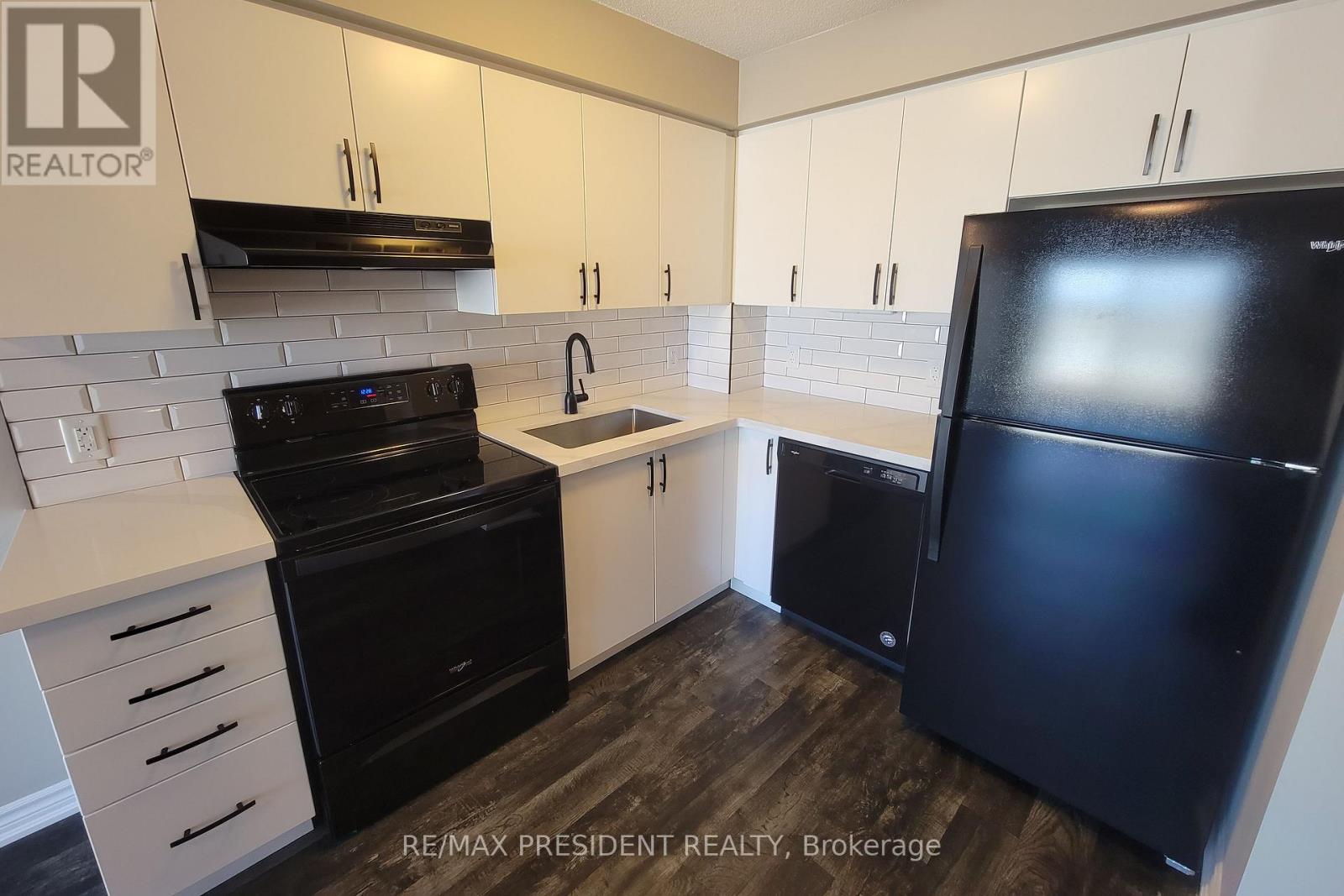 303 - 716 Main Street E, Milton, Ontario  L9T 9L9 - Photo 9 - W12484950