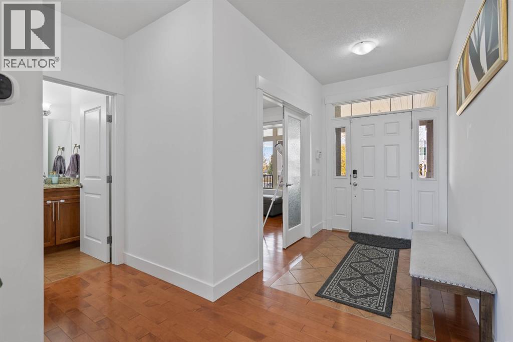 332 Kinniburgh Boulevard, Chestermere, Alberta  T1X 0P4 - Photo 6 - A2263648