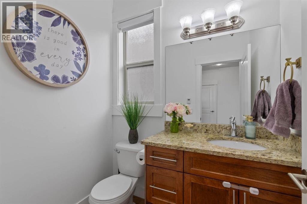 332 Kinniburgh Boulevard, Chestermere, Alberta  T1X 0P4 - Photo 9 - A2263648