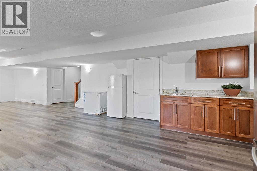 332 Kinniburgh Boulevard, Chestermere, Alberta  T1X 0P4 - Photo 43 - A2263648