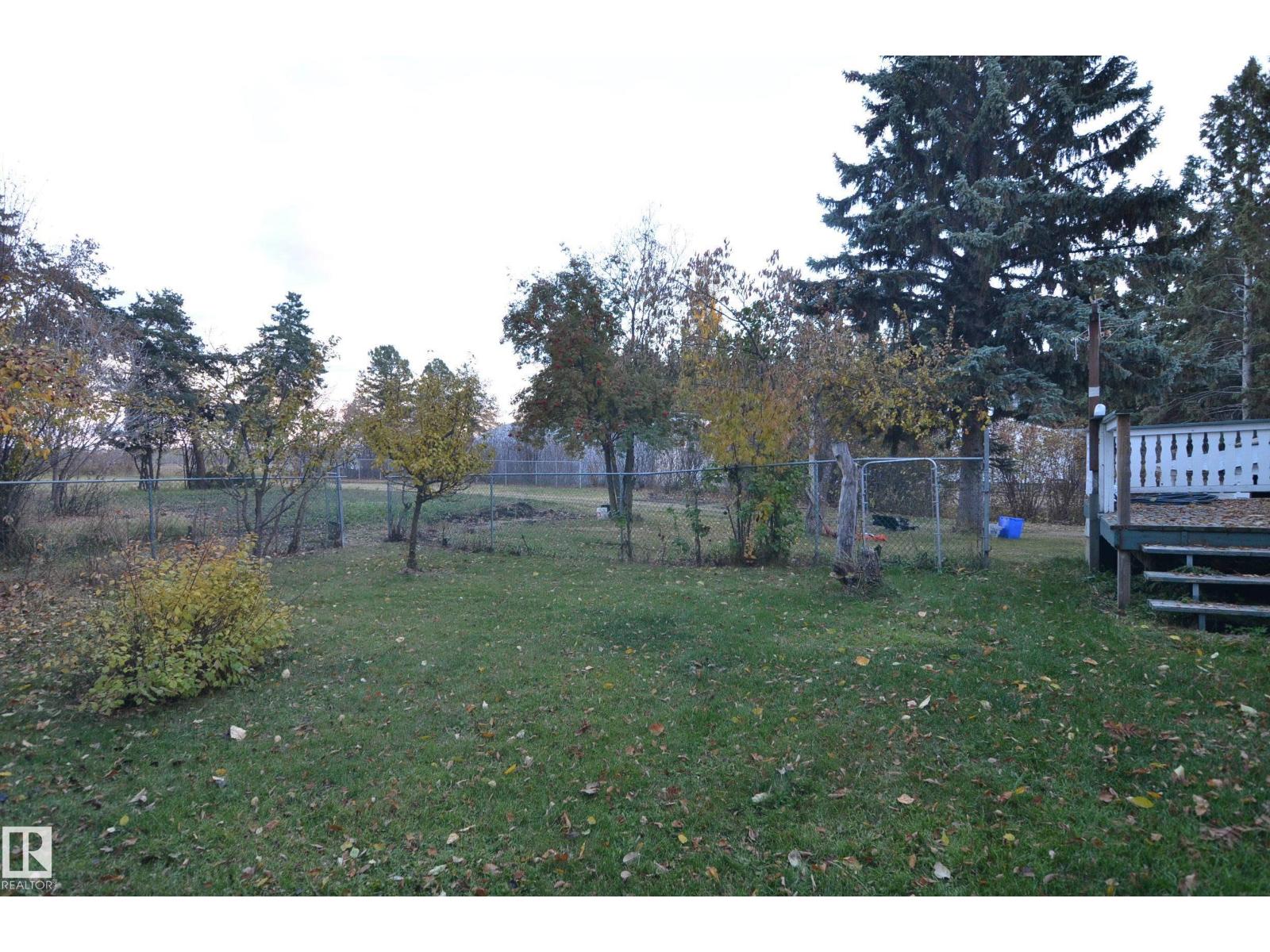 5815 West Boundary Road, Barrhead, Alberta  T7N 1B9 - Photo 11 - E4463715