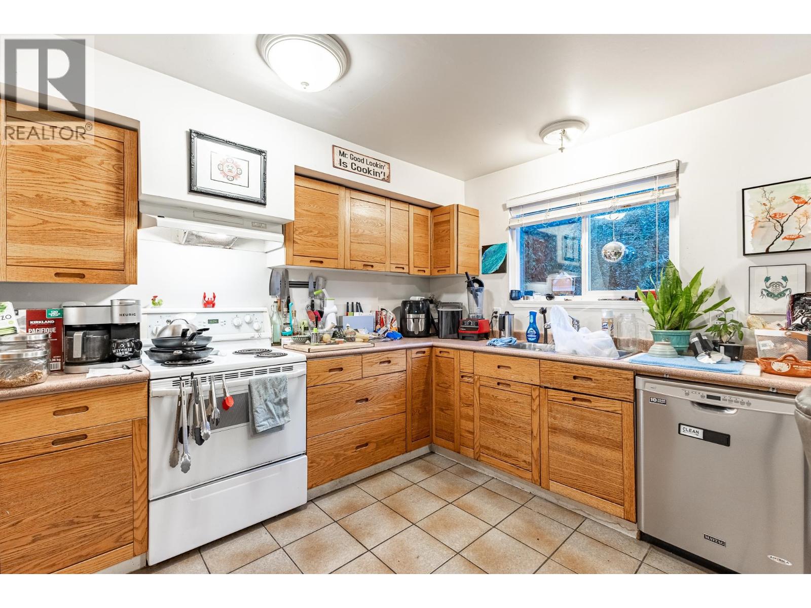 3326 3330 Finley Street, Port Coquitlam, British Columbia  V3B 3H2 - Photo 12 - R3062370