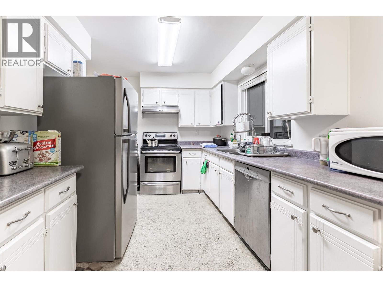 3326 3330 Finley Street, Port Coquitlam, British Columbia  V3B 3H2 - Photo 26 - R3062370