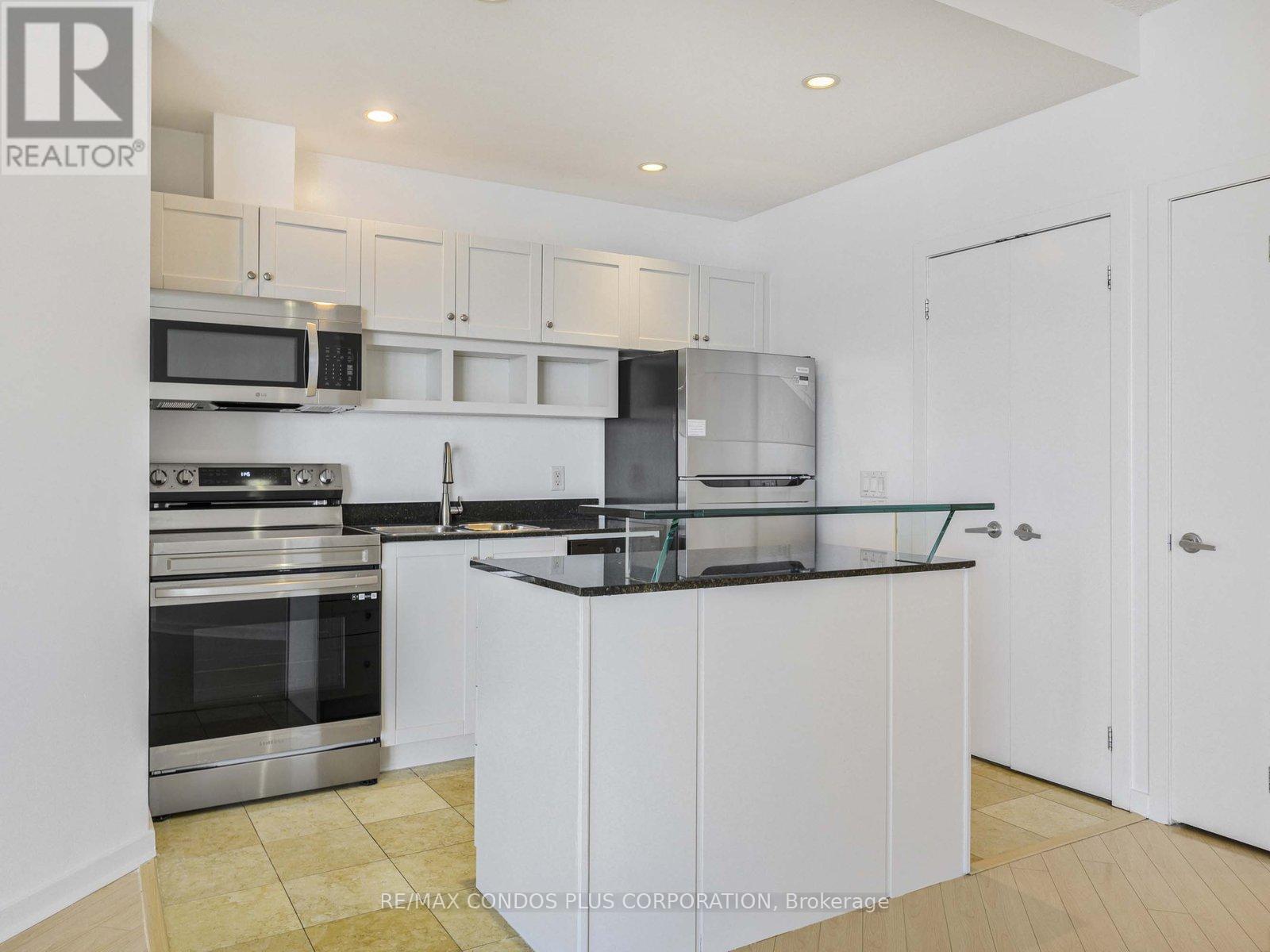 2209 - 208 Queens Quay W, Toronto, Ontario  M5J 2Y5 - Photo 10 - C12484961