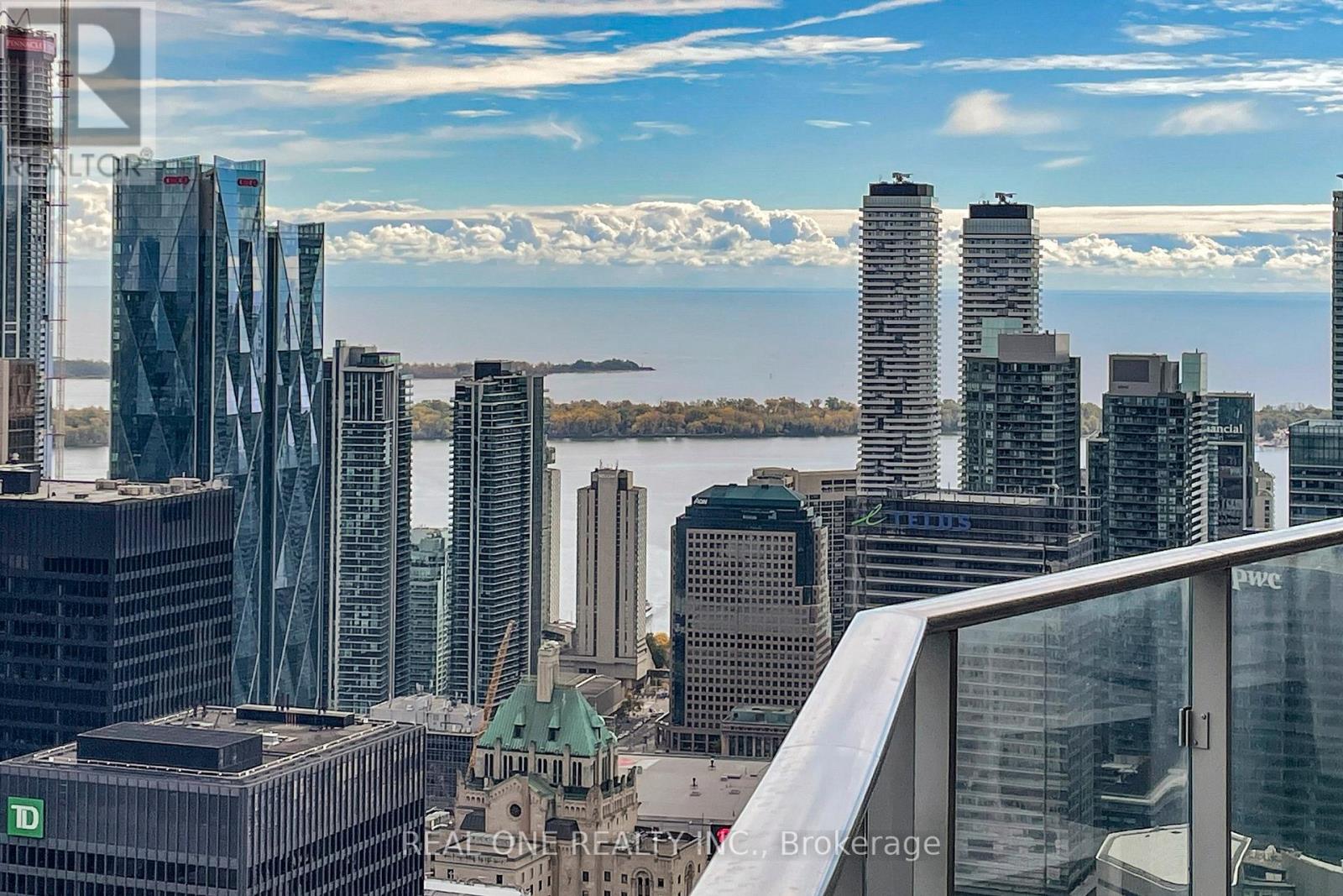 6205 - 180 UNIVERSITY AVENUE, Toronto, Ontario