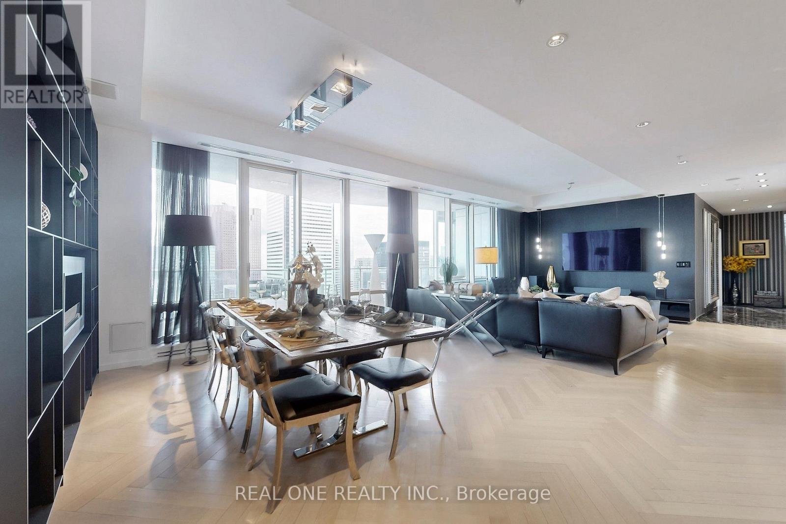 6205 - 180 University Avenue, Toronto, Ontario  M5H 0A2 - Photo 17 - C12484972