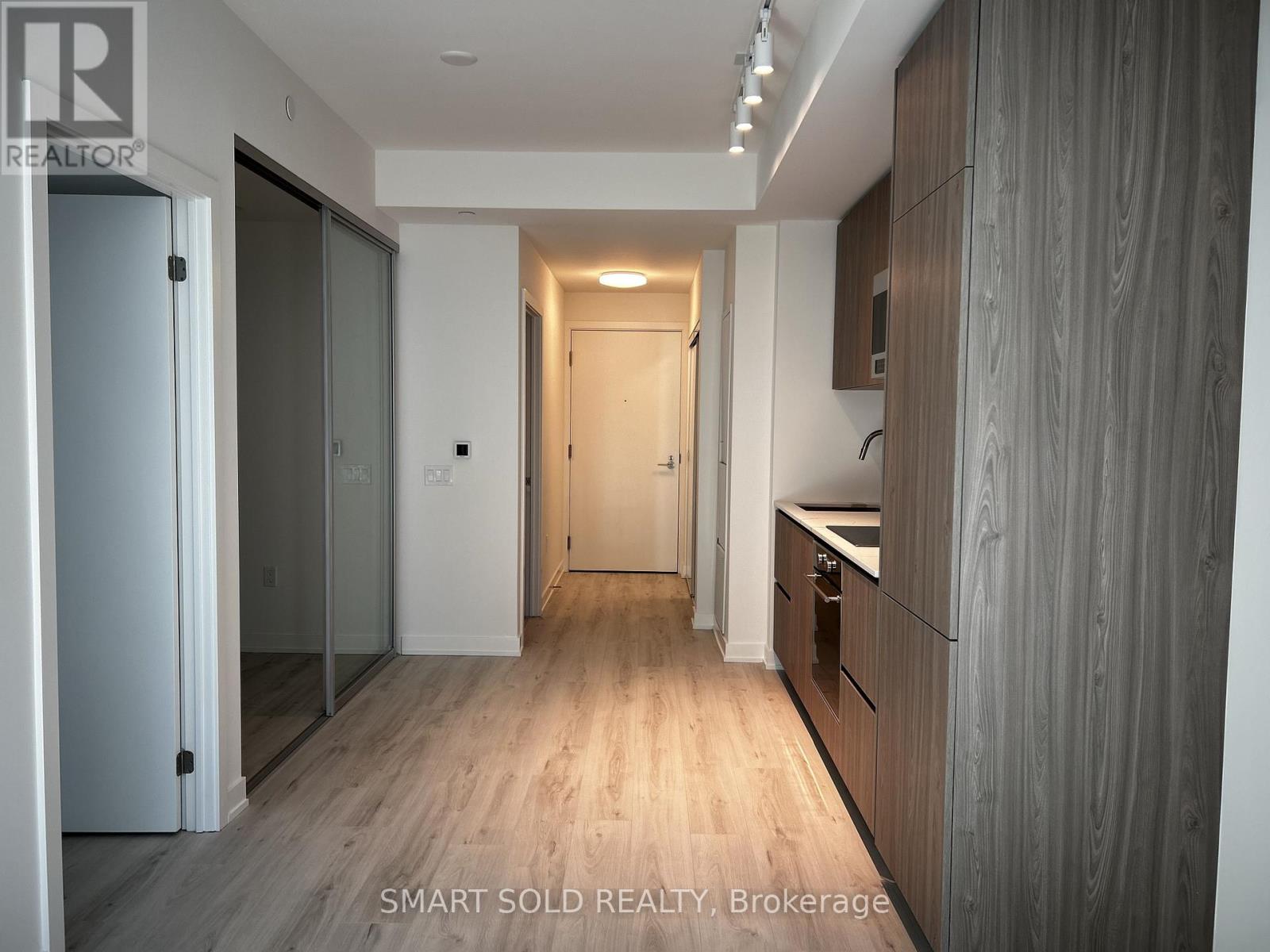 1104 - 110 Broadway Avenue, Toronto, Ontario  M4P 1V7 - Photo 10 - C12484975