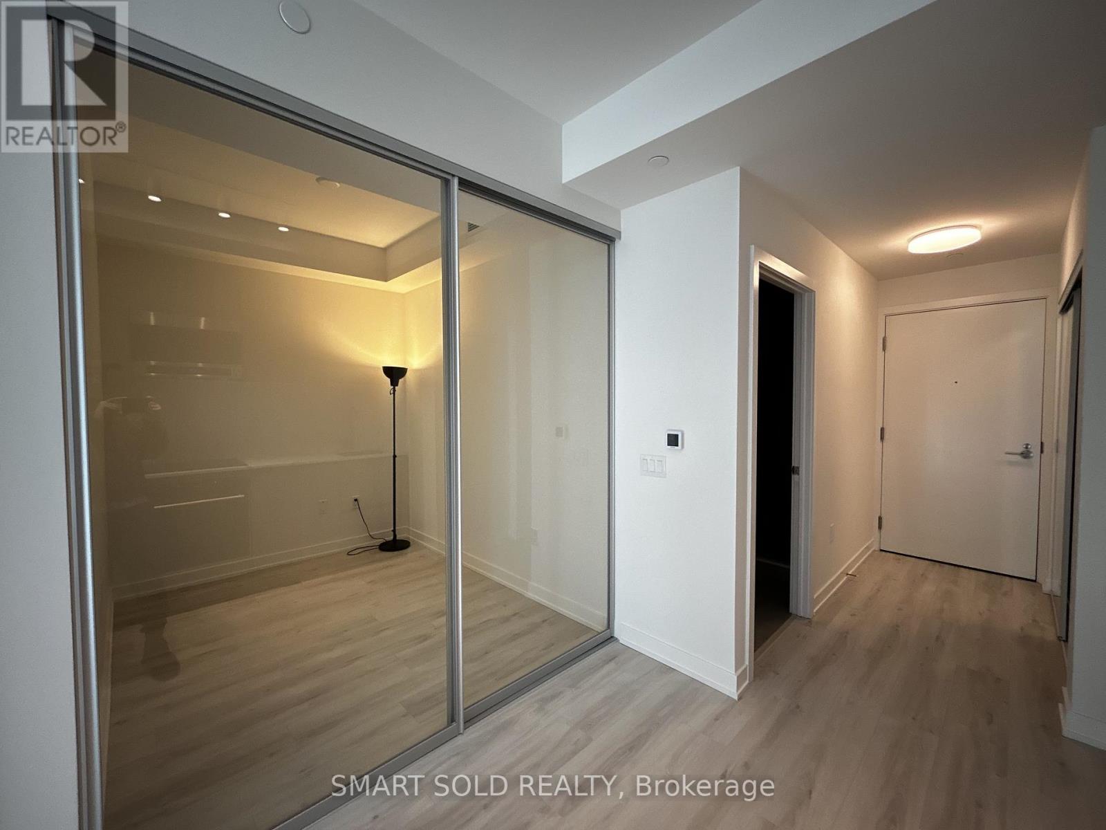 1104 - 110 Broadway Avenue, Toronto, Ontario  M4P 1V7 - Photo 15 - C12484975