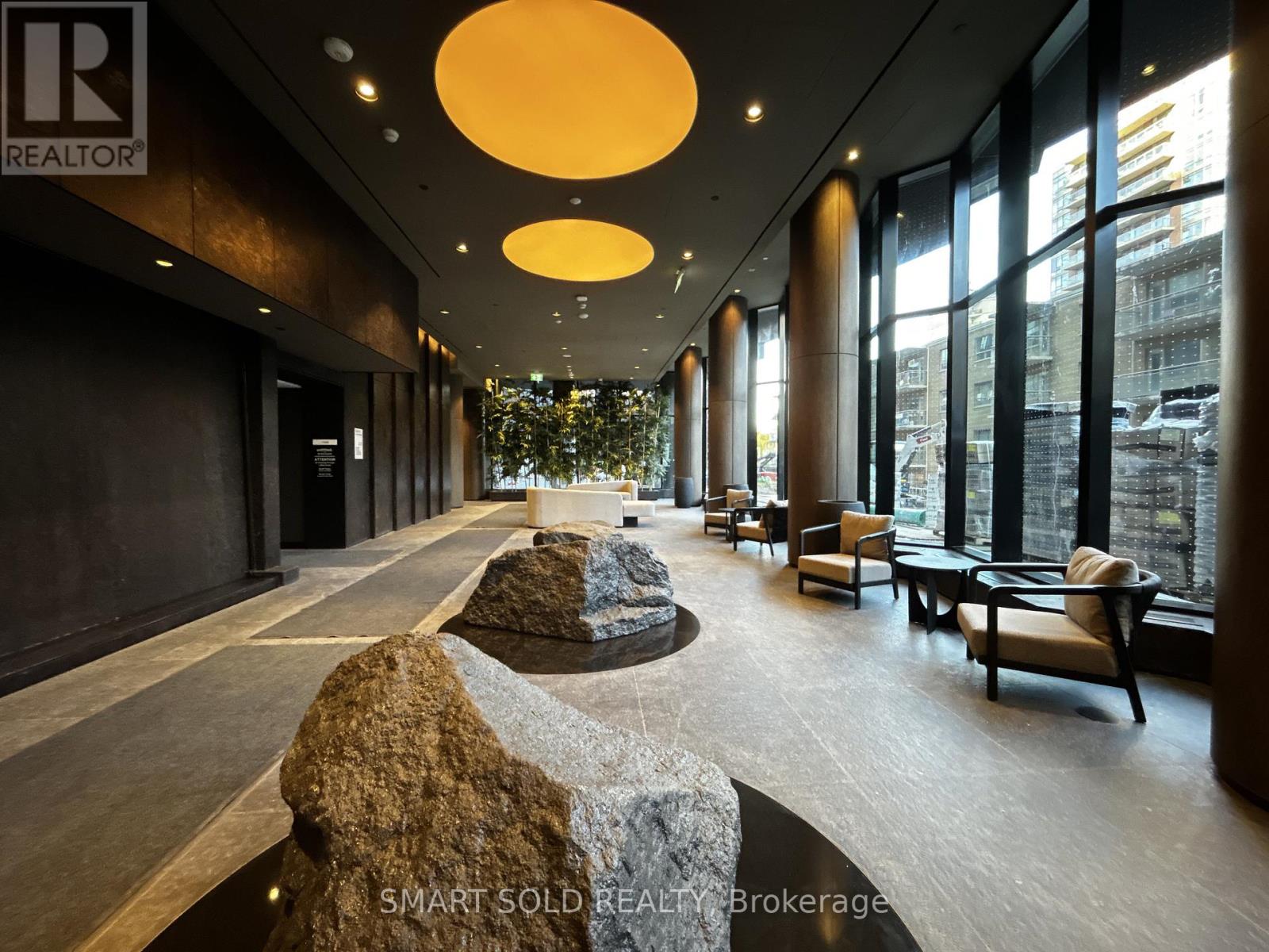 1104 - 110 Broadway Avenue, Toronto, Ontario  M4P 1V7 - Photo 3 - C12484975