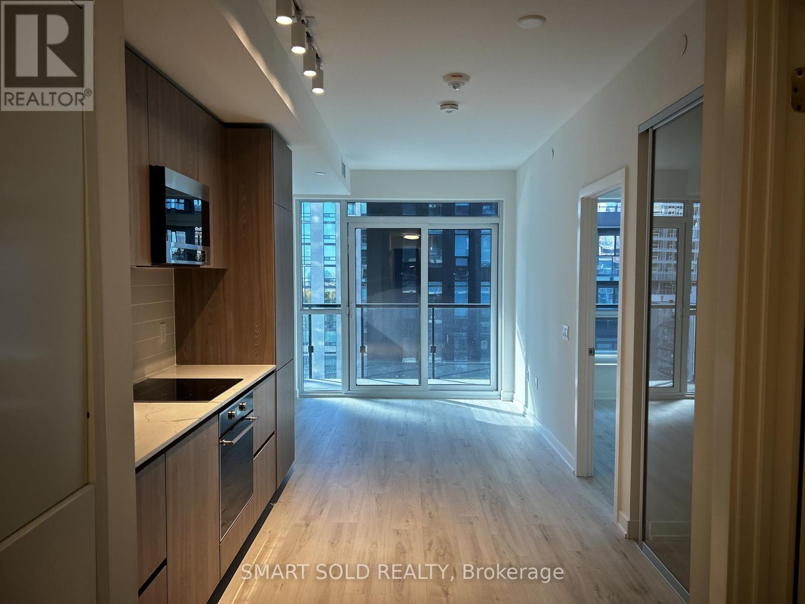 1104 - 110 Broadway Avenue, Toronto, Ontario  M4P 1V7 - Photo 6 - C12484975