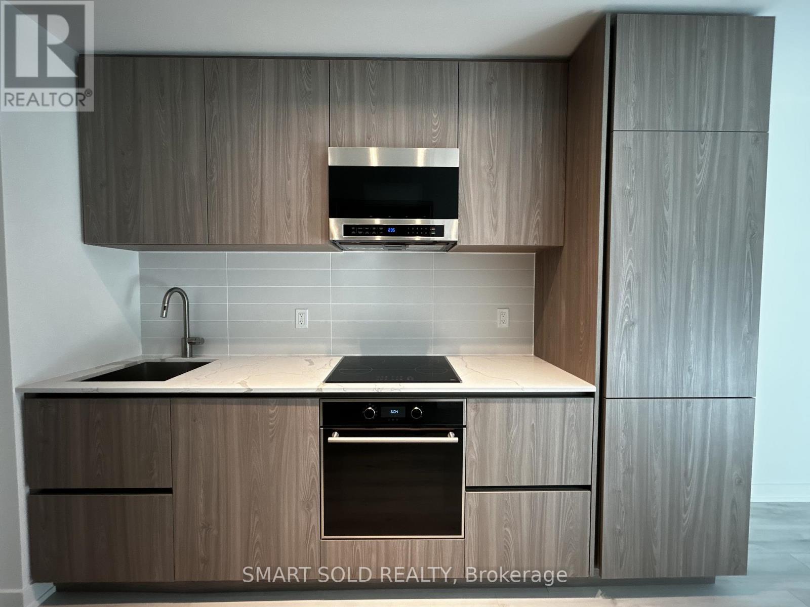 1104 - 110 Broadway Avenue, Toronto, Ontario  M4P 1V7 - Photo 9 - C12484975