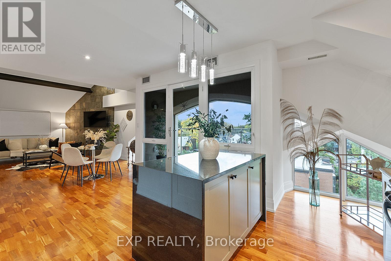 305 - 660 Pape Avenue, Toronto, Ontario  M4K 3S5 - Photo 17 - E12484976