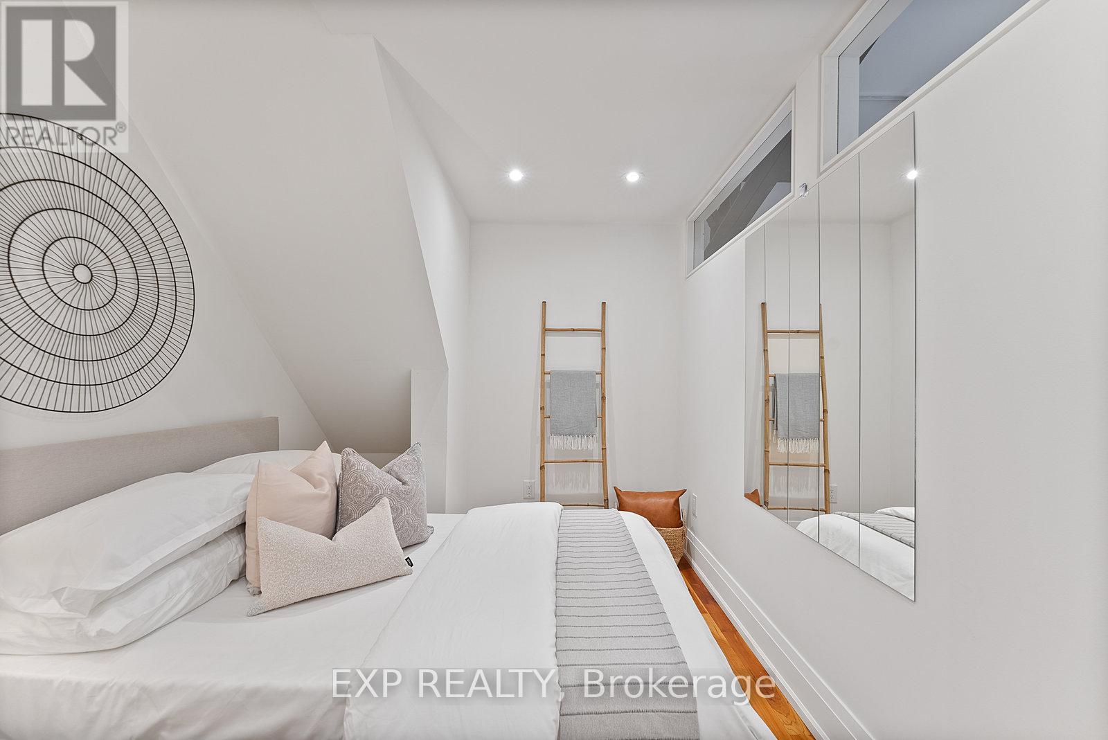 305 - 660 Pape Avenue, Toronto, Ontario  M4K 3S5 - Photo 18 - E12484976