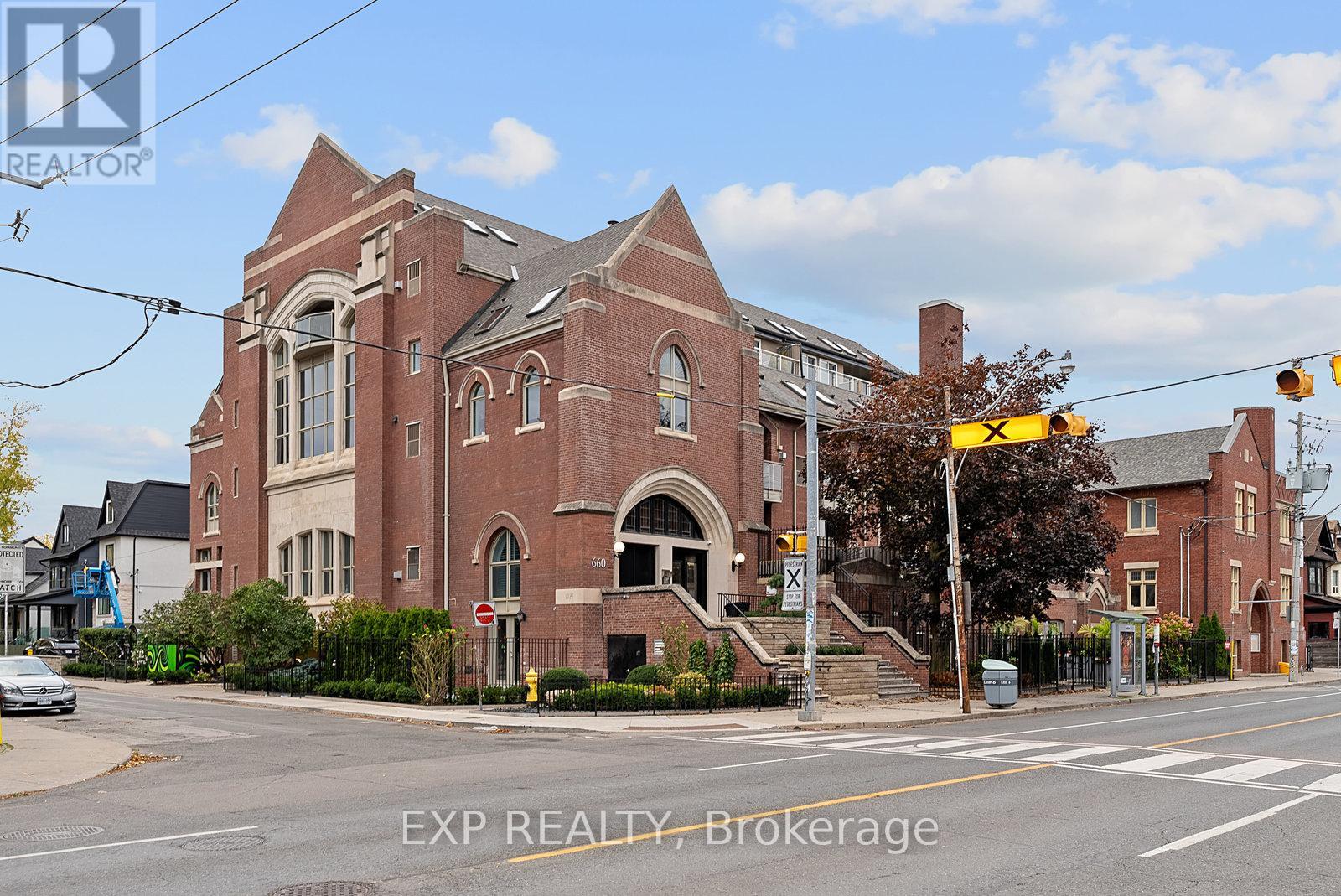 305 - 660 Pape Avenue, Toronto, Ontario  M4K 3S5 - Photo 2 - E12484976