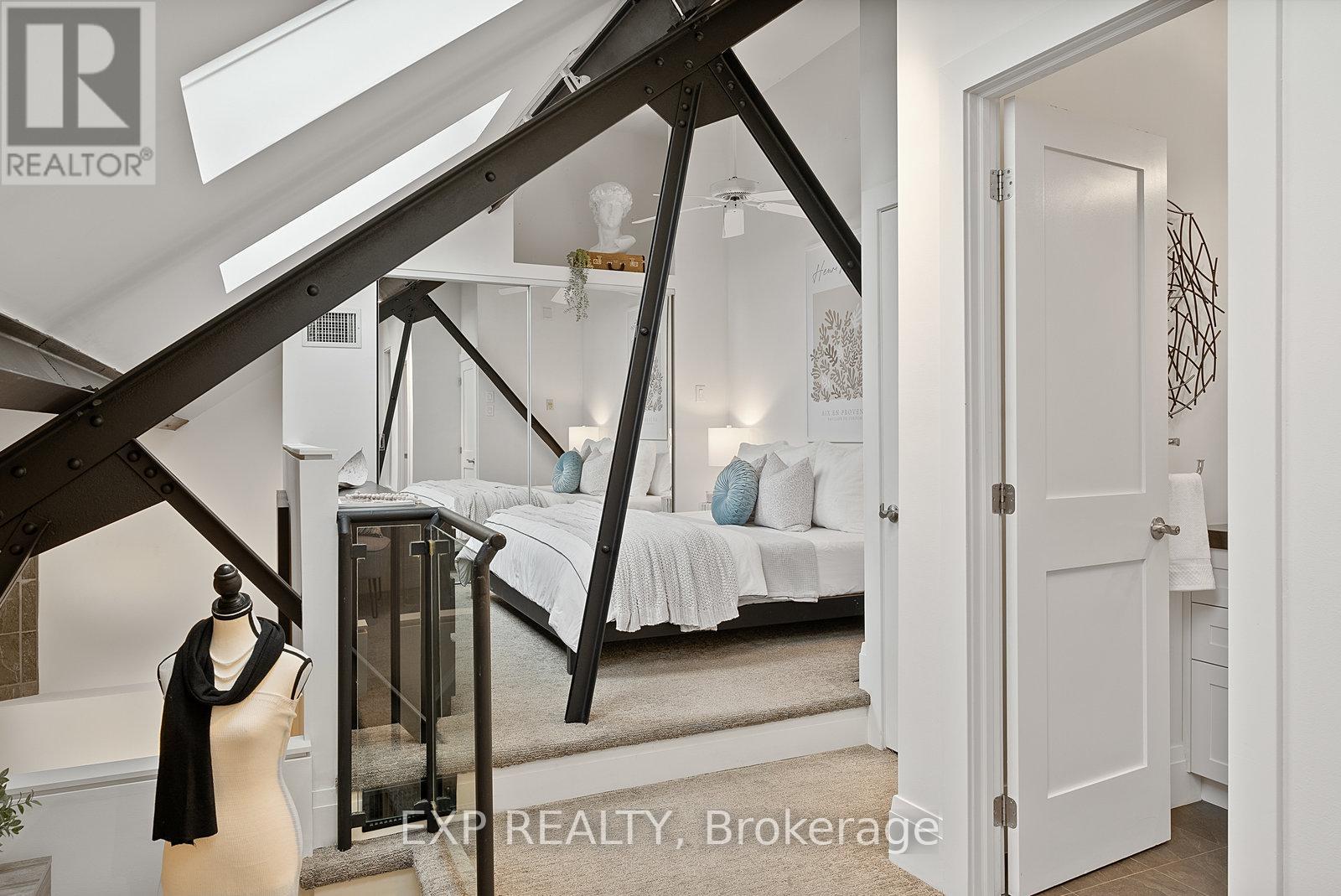 305 - 660 Pape Avenue, Toronto, Ontario  M4K 3S5 - Photo 22 - E12484976