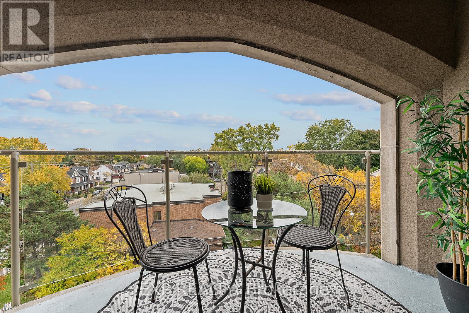 305 - 660 Pape Avenue, Toronto, Ontario  M4K 3S5 - Photo 47 - E12484976