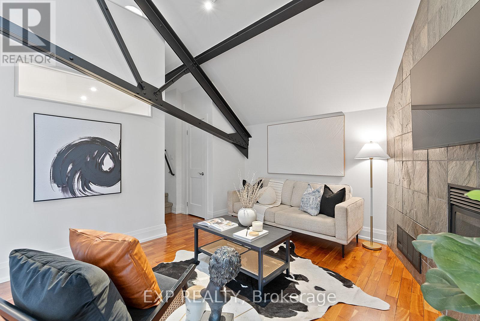 305 - 660 Pape Avenue, Toronto, Ontario  M4K 3S5 - Photo 8 - E12484976