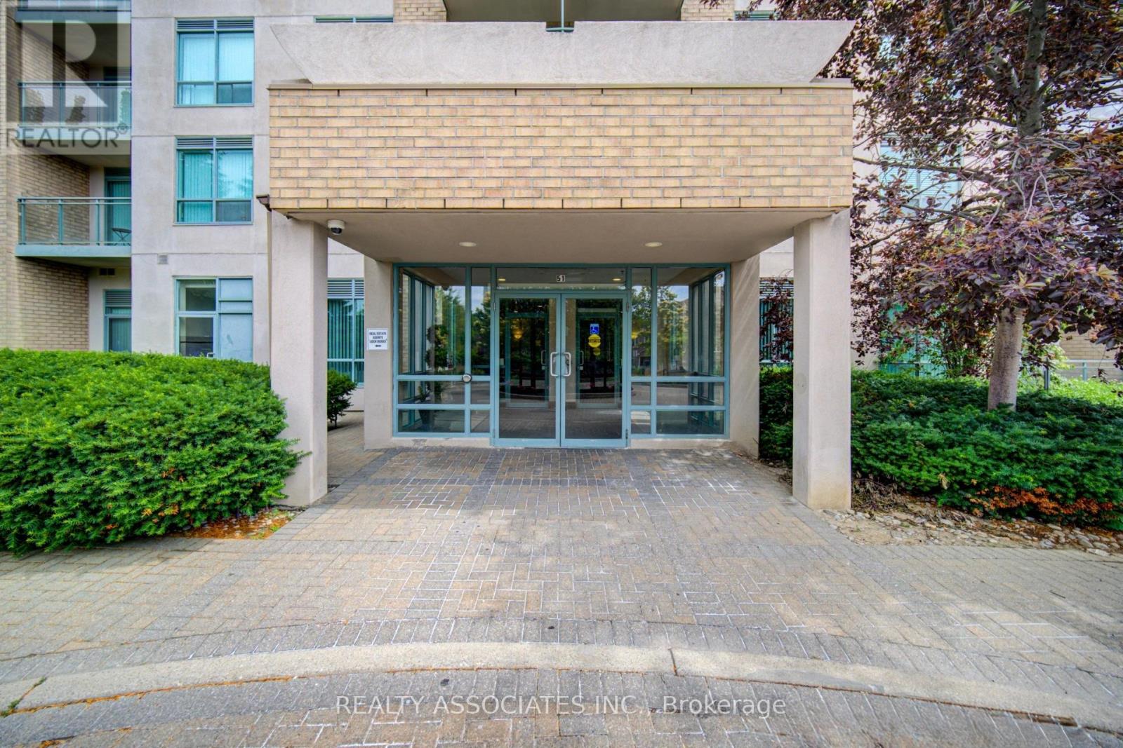 303 - 51 BAFFIN COURT, Richmond Hill, Ontario