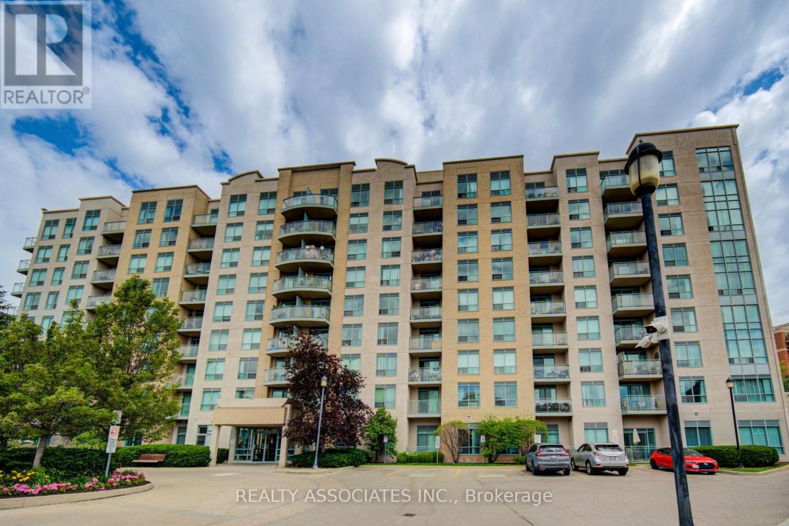 303 - 51 Baffin Court, Richmond Hill, Ontario  L4B 4P6 - Photo 18 - N12484959
