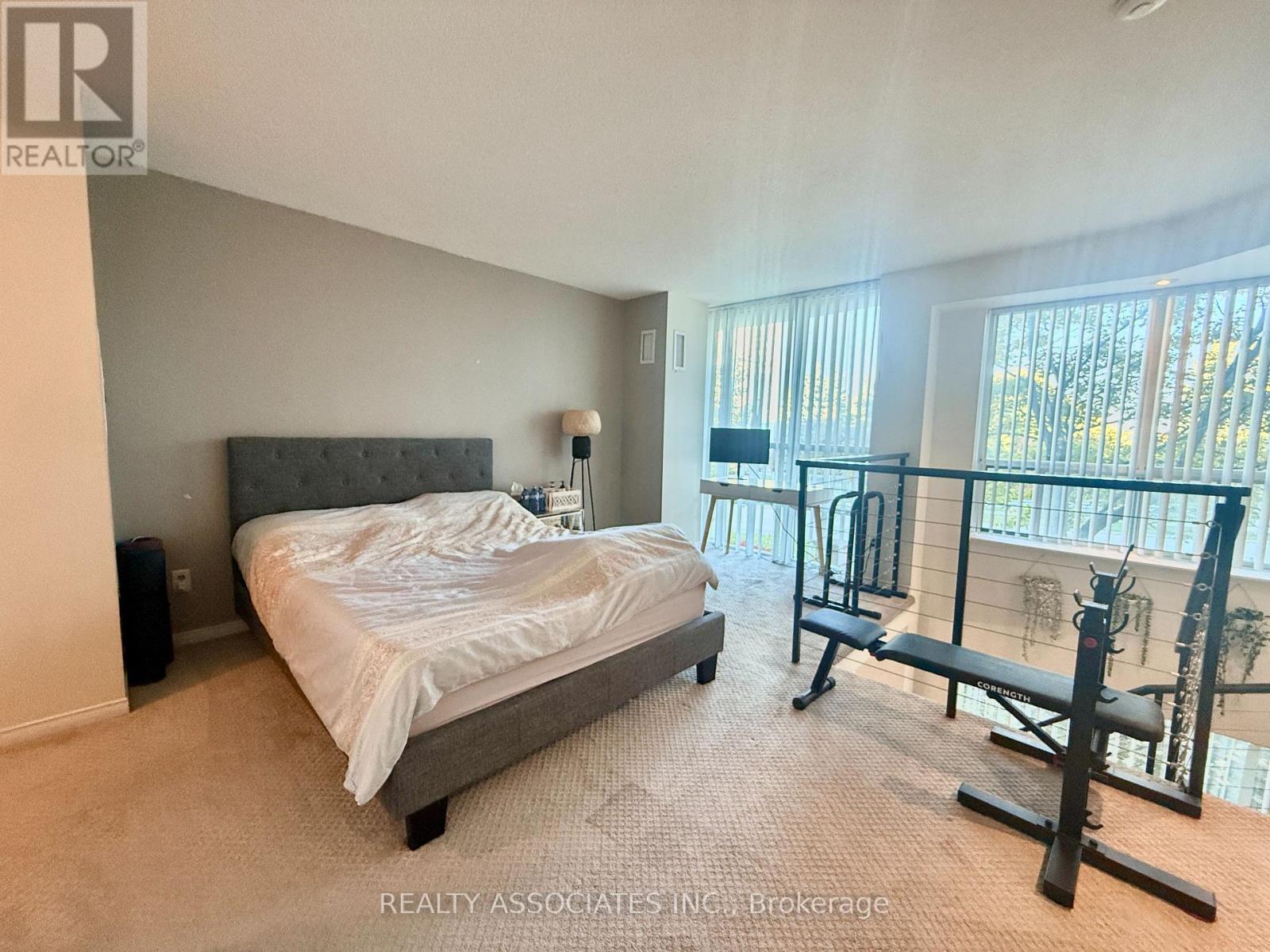 303 - 51 Baffin Court, Richmond Hill, Ontario  L4B 4P6 - Photo 9 - N12484959