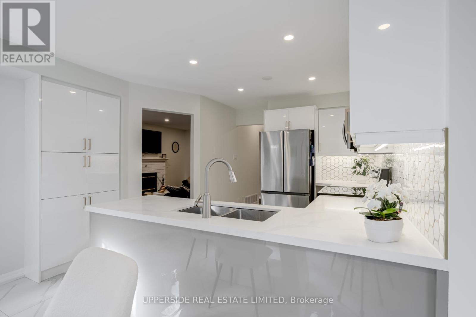 167 Covent Crescent, Aurora, Ontario  L4G 6P9 - Photo 13 - N12484973