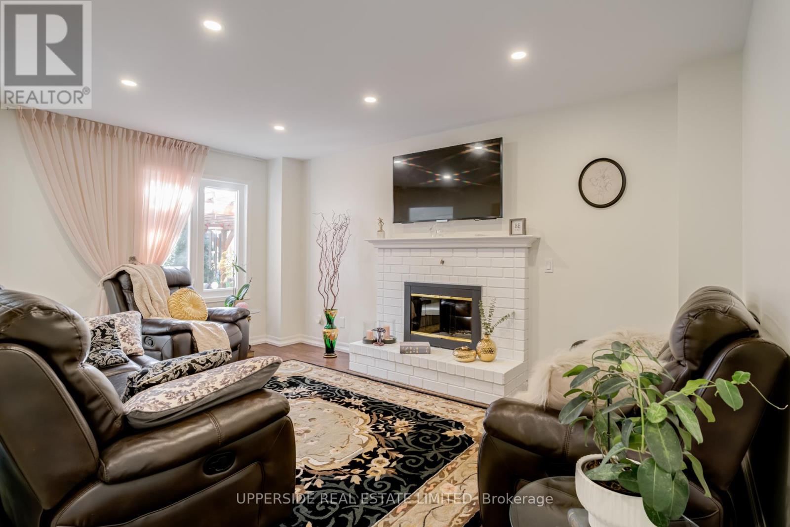 167 Covent Crescent, Aurora, Ontario  L4G 6P9 - Photo 9 - N12484973