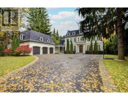 9 HIGHLAND COURT, Aurora, Ontario