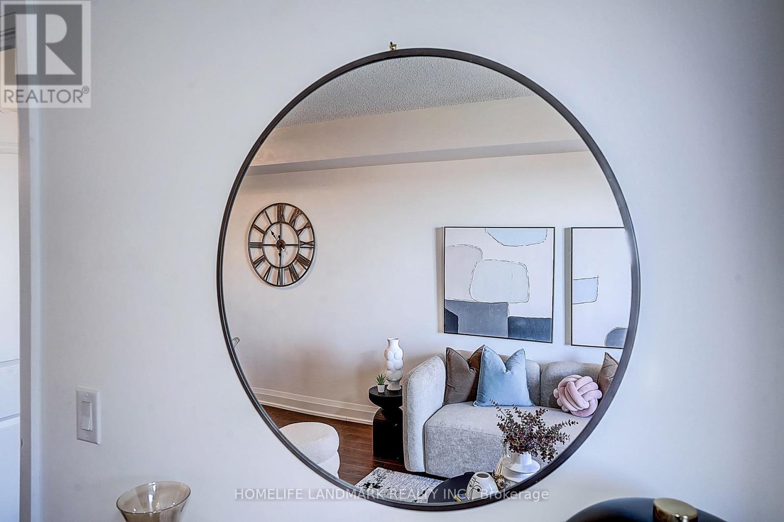 1070 Sheppard Avenue W, Toronto, Ontario  M3J 0G8 - Photo 30 - W12484968