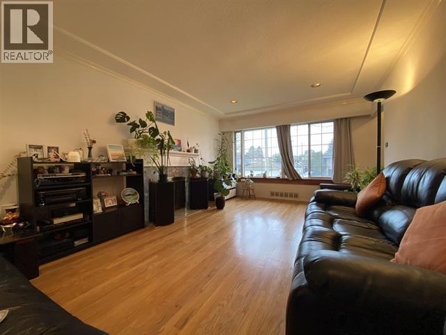 6828 Inverness Street, Vancouver, British Columbia  V5X 4G2 - Photo 4 - R3062293