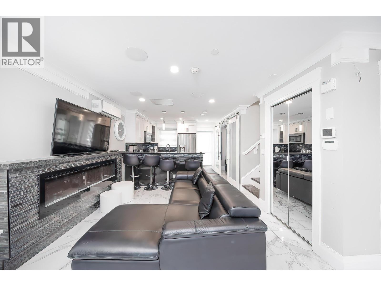 6508 Knight Street, Vancouver, British Columbia  V5P 2W2 - Photo 23 - C8073250